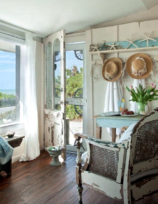 Coastal Style How To Get The Look Wherever You Live It Or Diy - How To Decorate Coastal Cottage Style Living Room