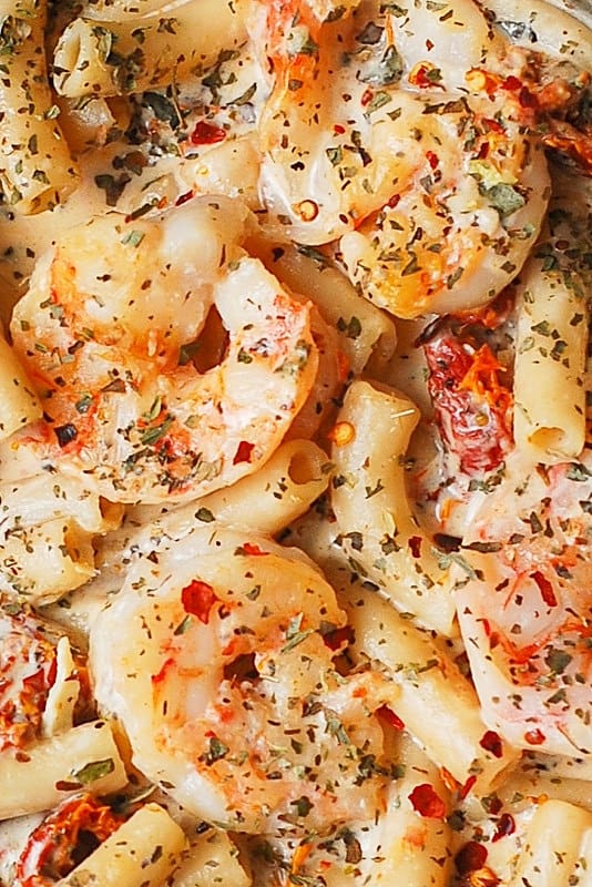 Shrimp Pasata with Creamy Mozzarella Sauce | 10 Seafood and Pasta Dinner Recipes in under 30 minutes | https://seasyourday.com – A Coastal Lifestyle Blog
