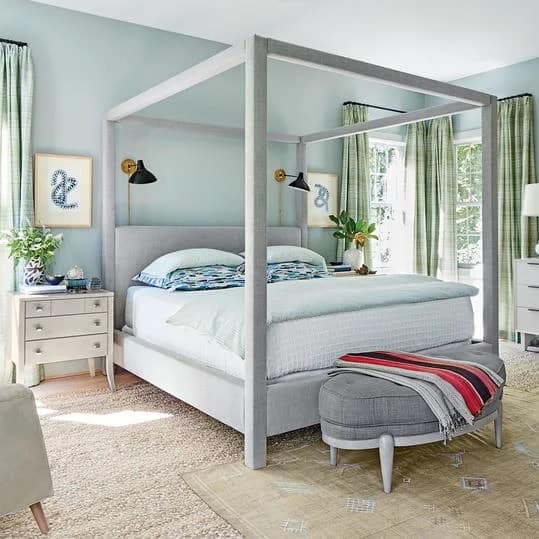 Sherwin Williams Tradewind paint color | https://www.seasyourday.com/sherwin-williams-tradewind-paint-bedroom-color-makeover