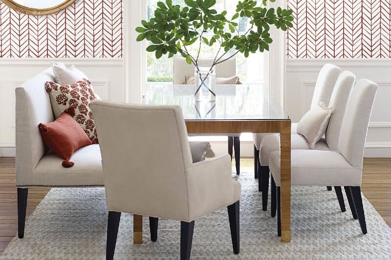 Casual Elegance Coastal Room Designs and Decor Ideas "Ross" style dining room by Serena and Lily. Slipcovered side chairs, padded bench seat. Casual elegant coastal decor.
(affiliate link) https://fave.co/2VO03BK