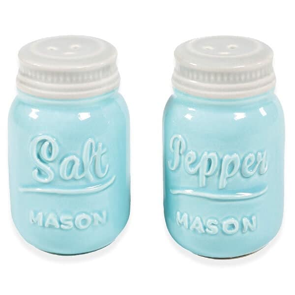Vintage Style Salt and Pepper Shakers. Mason Jar in Blue. Sold on Amazon affiliate https://fave.co/30qtavM